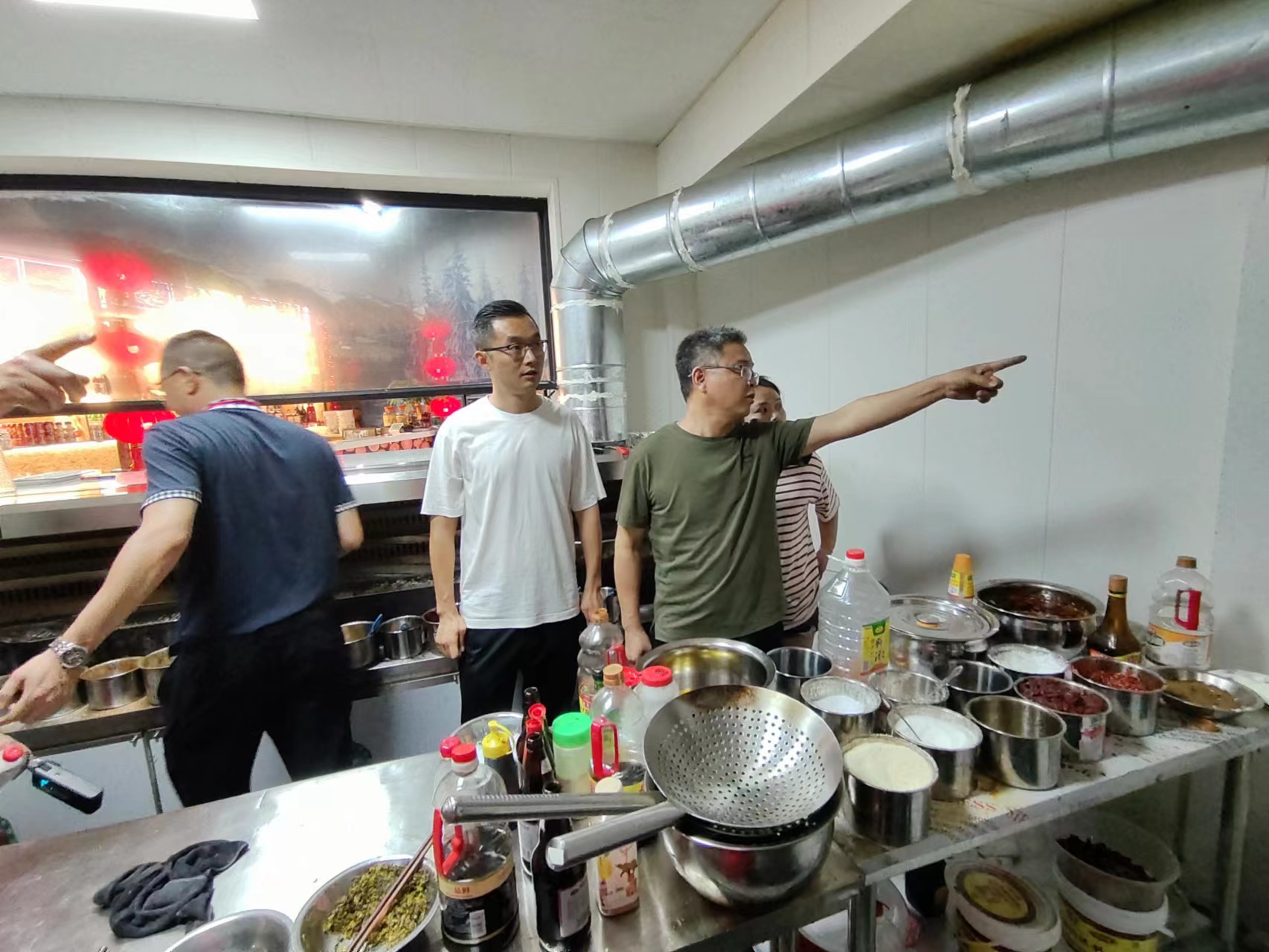 開展安全自查 筑牢安全防線 榮縣川燃開展非居用戶安全隱患專項排查工作 開展安全自查 筑牢安全防線 榮縣川燃開展非居用戶安全隱患專項排查工作